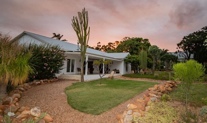 Mo & Rose at Soekershof Robertson Wine Valley Rooms